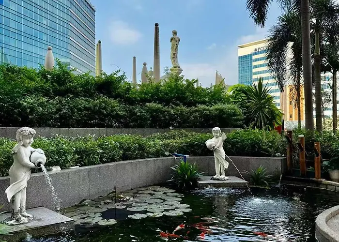 Venice Luxe Escape - Type, 2 Beds- Pool, Netflix, Canal Mall Access For 3 Guests Only *