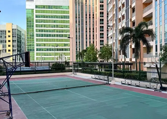 Apartment Venice Luxe Escape - Type, 2 Beds- Pool, Netflix, Canal Mall Access For 3 Guests Only Manila